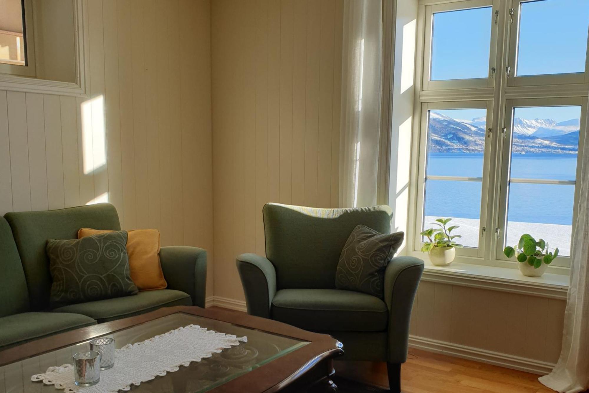 Irenegarden - Panorama Apartment Lauvstad ภายนอก รูปภาพ